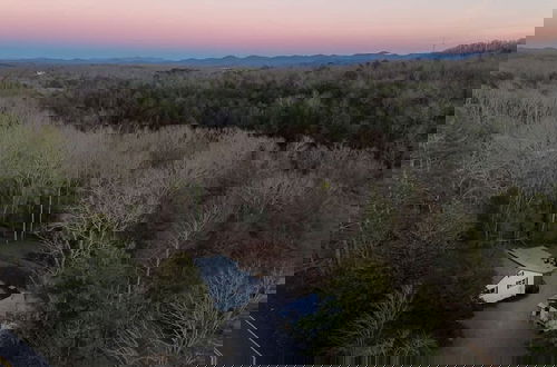 Photo 30 - Idyllic Private Retreat With Beautiful Views an spa