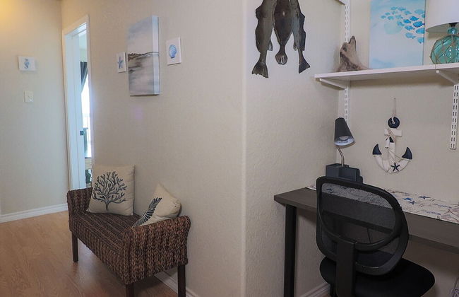 Superb Home With Private Walkover Unobstructed Views - Foto 31