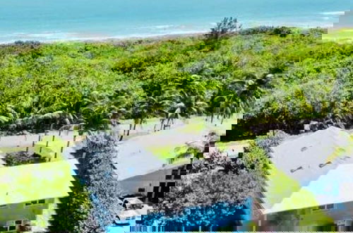Foto 5 - Secluded Beachfront Vibes Surf Pet Friendly
