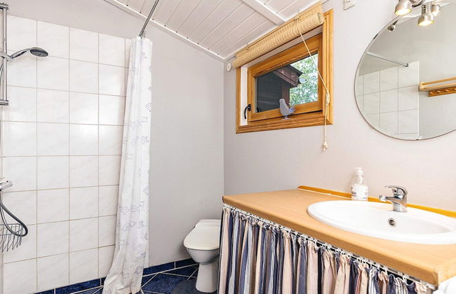 6 Person Holiday Home in Rodby - Foto 33