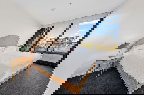 Photo 4 - cozy 2BR with free parking & wifi