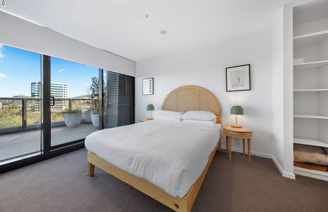cozy 2BR with free parking & wifi - Foto 2