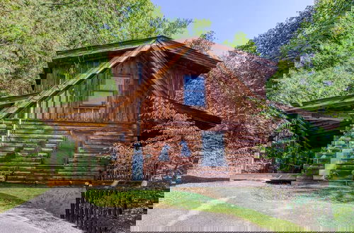 Foto 1 - Mystic Mountain - Great Location! Close To All The Action! 2 Bedroom Cabin by RedAwning