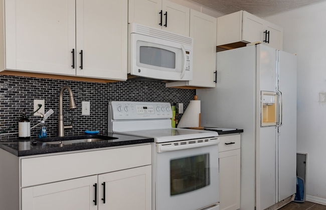 232 South Harbor Upstairs 3 Bedroom Apts by RedAwning - Foto 12