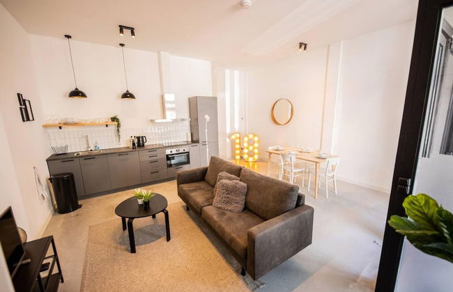 Alphabet 2 BR Serviced Apartments -lh- - Foto 9