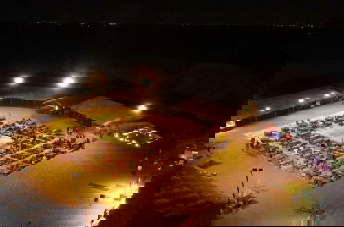Foto 6 - Overnight Camping Stays Parties Events