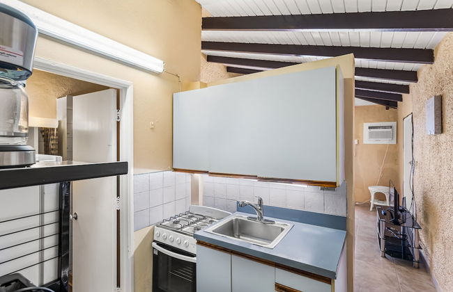 Caribbean View Your Way 1 Bedroom Condo by RedAwning - Photo 7