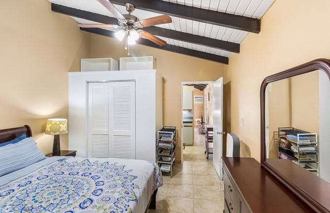 Caribbean View Your Way 1 Bedroom Condo by RedAwning - Photo 4