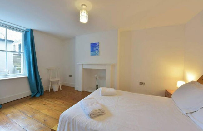 Host Stay Victoria Gardens - Photo 17