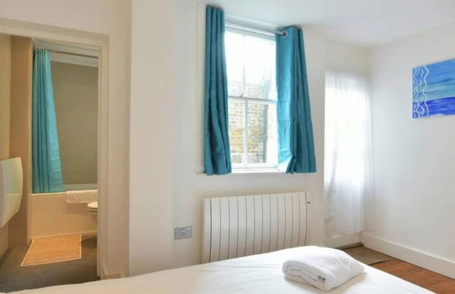 Host Stay Victoria Gardens - Photo 36