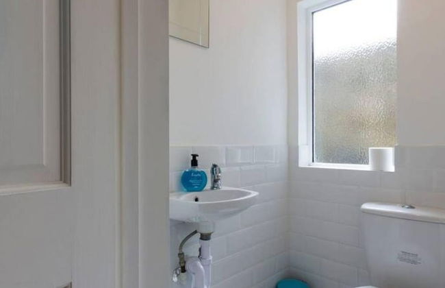 Host Stay Victoria Gardens - Photo 39