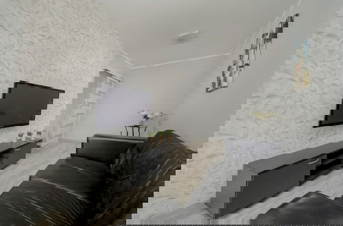 Photo 16 - Apartment Near the River by Renters