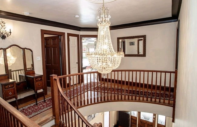 Luxe Hometel - Photo 2