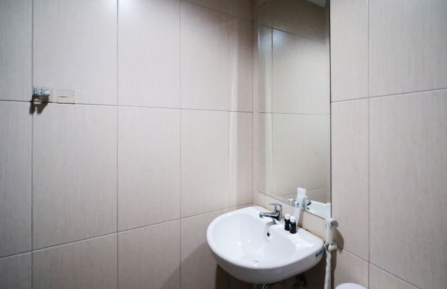 Strategic And Homey Studio At Tamasari Papilio Apartment - Photo 12