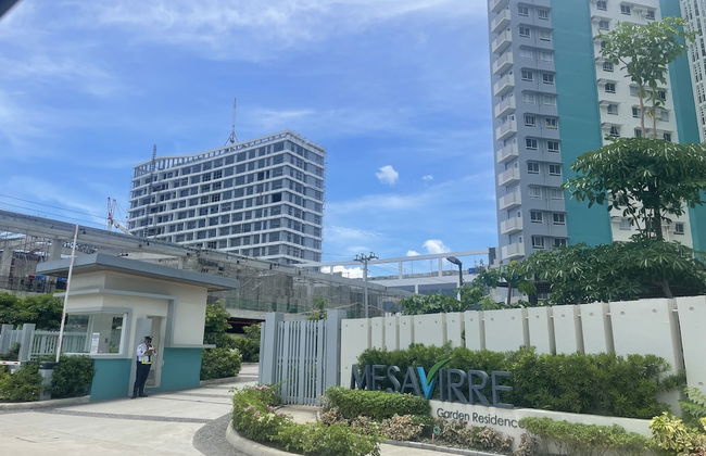 Mesavirre Bacolod | Elegantly Furnished 1BDM w/Balcony @ LOPEZ LUX. - Photo 50