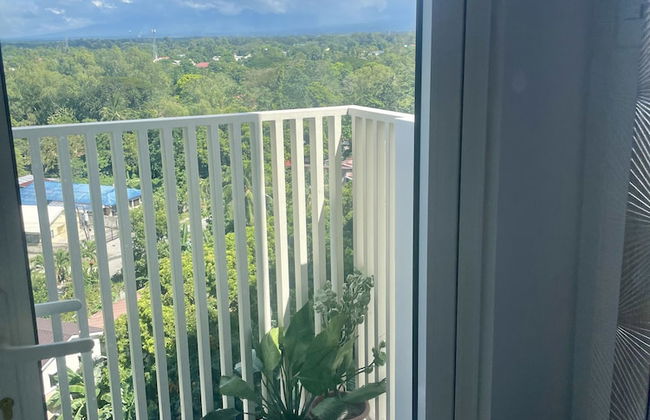 Mesavirre Bacolod | Elegantly Furnished 1BDM w/Balcony @ LOPEZ LUX. - Photo 34