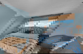 Foto 3 - Tristan Towers Unit 14D
