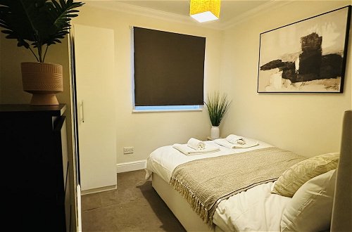 Photo 4 - The Wimbledon Haven - 2 bed