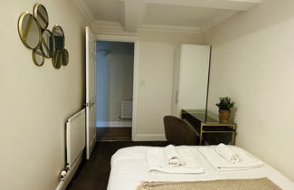 Photo 3 - The Wimbledon Haven - 2 bed