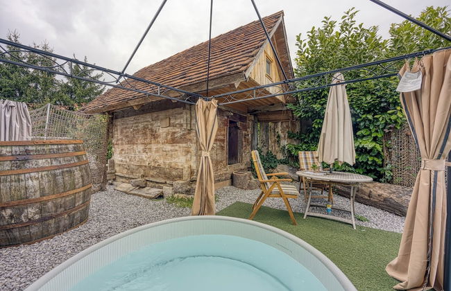 Tiny-mini Bertl With Hot Tub - Foto 16