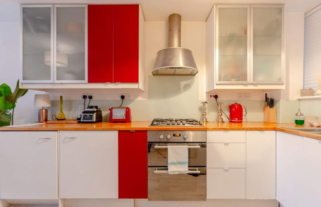 Stunning 1BD Flat w/ Garden Area, Kentish Town! - Foto 6