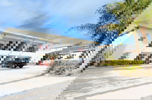 Photo 3 - SōLE