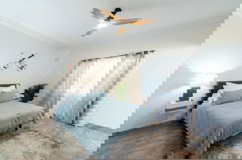 Photo 1 - SōLE