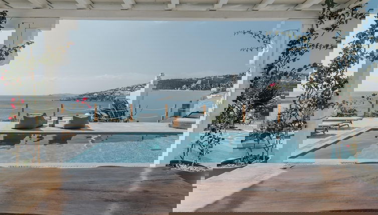 Foto 1 - Mymykonos Beachfront Villa