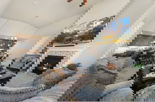 Photo 16 - Serene Retreat With Hot Tub, Sauna, Pool & Gym