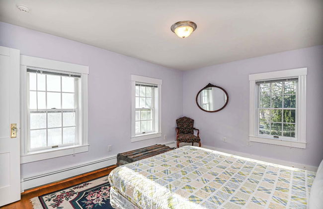 4 BDR w/ Private Hot Tub, Backyard and Deck! - Foto 2