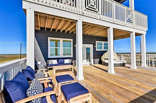 Photo 14 - Freeport Beachfront Home w/ Deck, Ocean Views