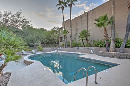 Foto 5 - Tucson Desert Retreat w/ Pool + Hot Tub Access