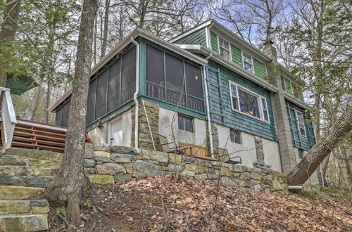 Photo 18 - Dainty New Preston Cottage w/ Dock & Lake Views