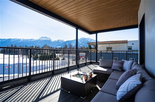 Photo 31 - The Big Deck by Revelstoke Vacations