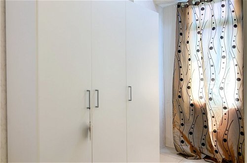 Foto 3 - Nice Designed And Elegant 2Br At Green Bay Pluit Apartment