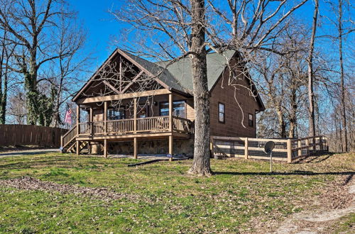 Photo 5 - Modern Cabin w/ Grill Near Golf & Bass Fishing