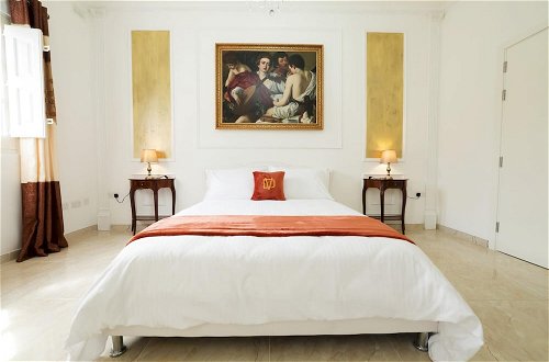 Photo 7 - Deluxe Apartment in Di Valentina Guesthouse Apt 3