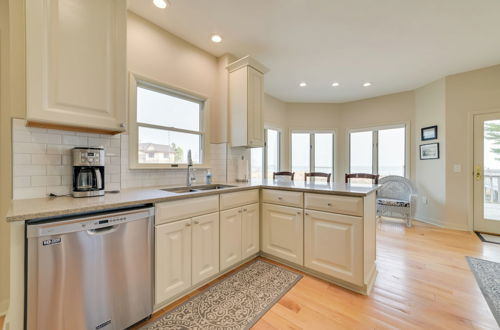 Photo 11 - Chic Townhome on Lake Huron w/ Private Beach