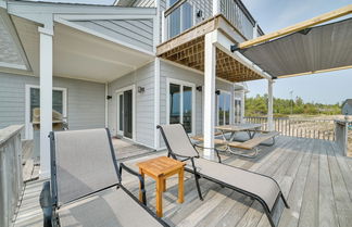 Foto 1 - Chic Townhome on Lake Huron w/ Private Beach