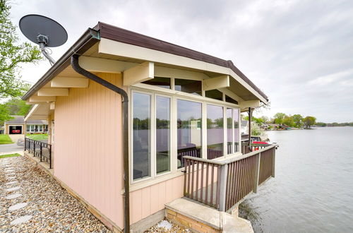 Photo 8 - Riverfront Elkhart Rental: Deck & Ping Pong Table