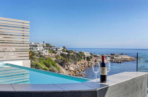 Photo 9 - Barley Beach Luxury Penthouse - Camps Bay