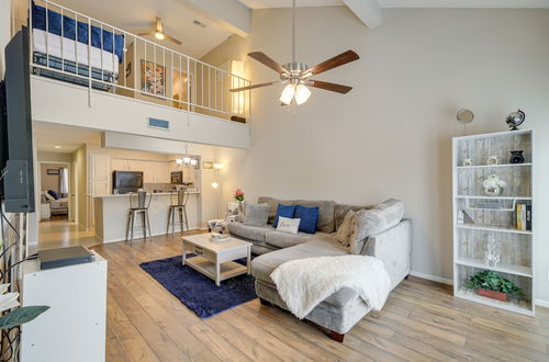 Photo 17 - Cozy Houston Condo Rental Near NRG Stadium