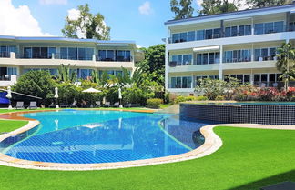 Photo 2 - G202 Sea View Swimming Pool Jacuzzi 500m to the Beach