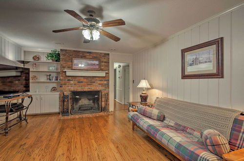 Photo 6 - Spacious Family Home - 17 Miles to Winston-salem