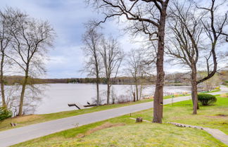 Photo 3 - Grand Junction Lake Home, 13 Mi to South Haven