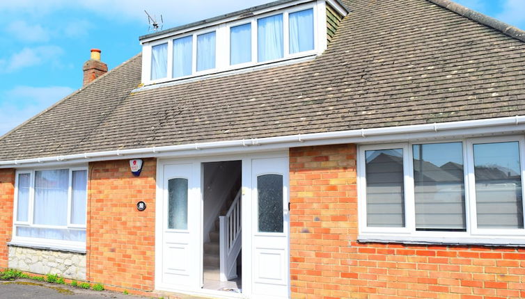 Foto 1 - Charming 4-bed Cottage in Hayling Island - Hot Tub