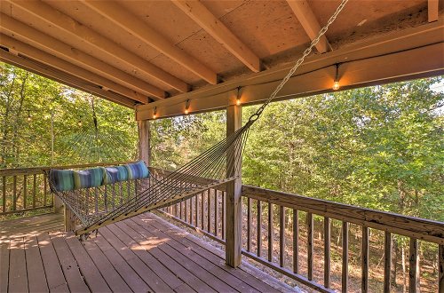 Photo 10 - Mountain View Cabin w/ Wraparound Deck