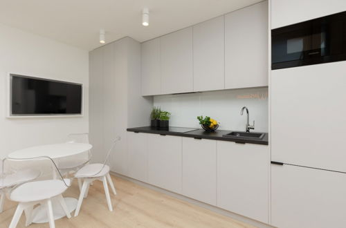 Foto 11 - Emilii Plater Apartment by Renters