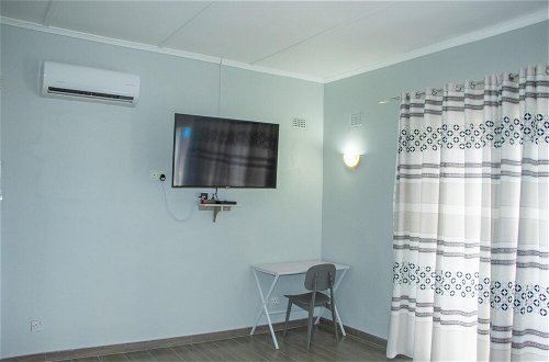 Photo 4 - Neat one Bedroom in Morningside Guesthouse - 2089