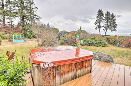 Photo 19 - Private Waterfront Bellingham Estate